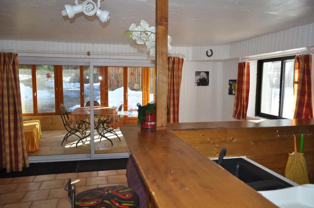 Cabane Des Guernazelles Valderoure Eksteriør billede